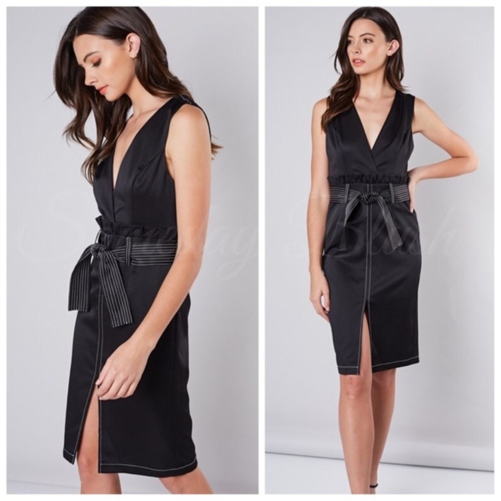 Black sleeveless belted waist front slit dress